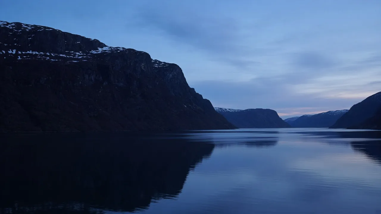 Glass fjord